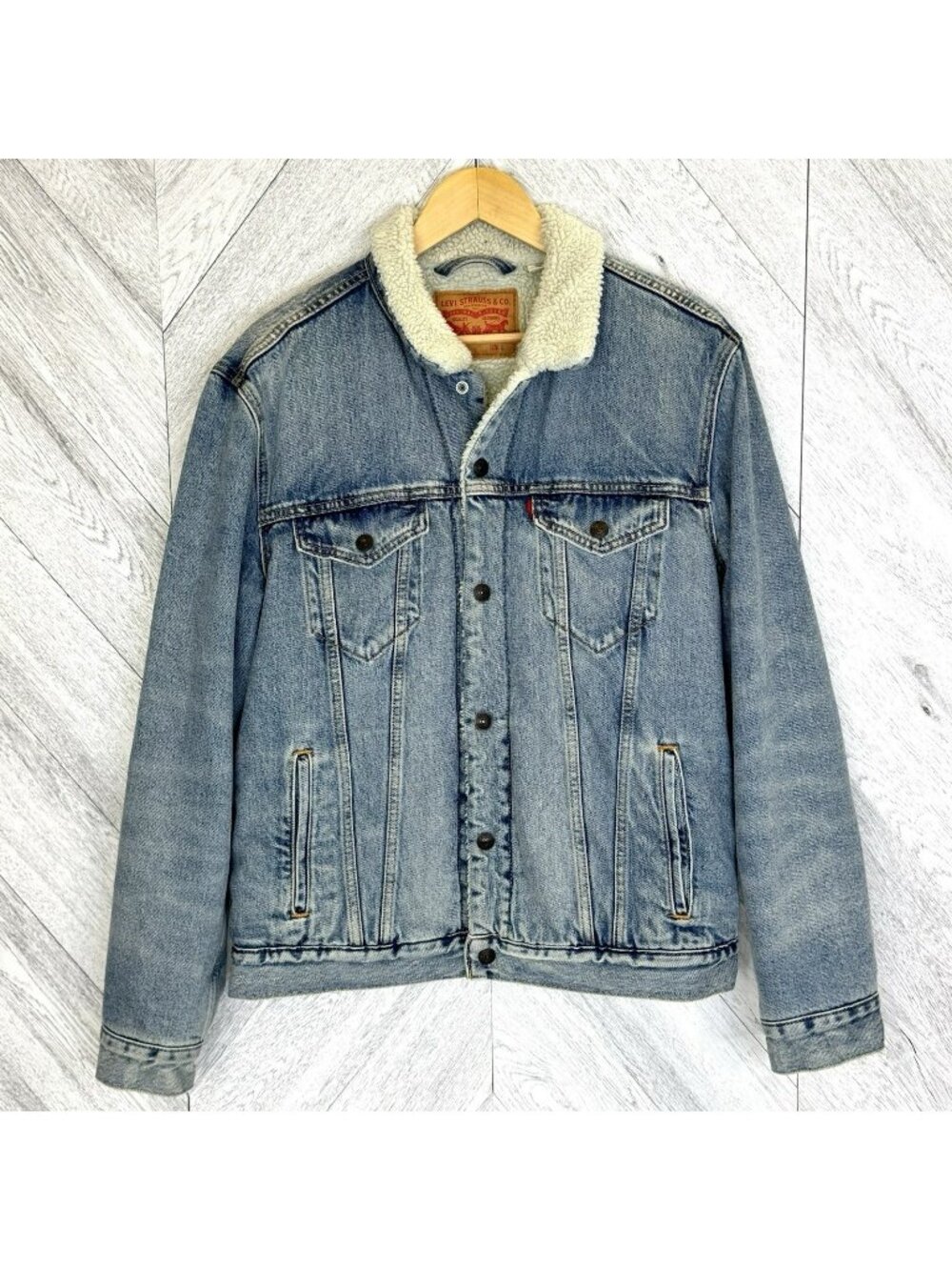 Levi's Type III Sherpa Trucker Denim Jean Jacket Mens Size Large Light Stonewash